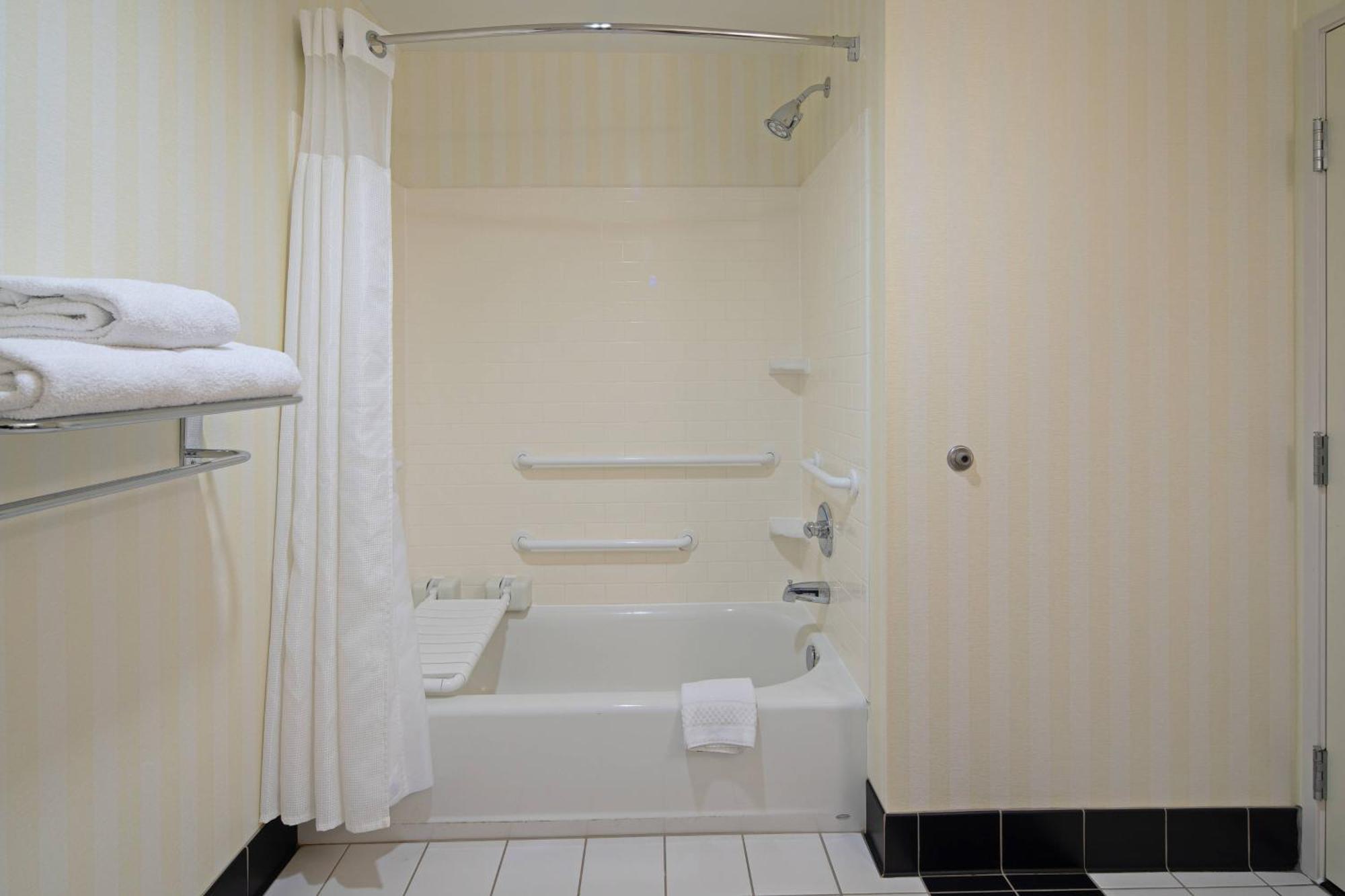Fairfield Inn & Suites Seattle Bremerton Esterno foto