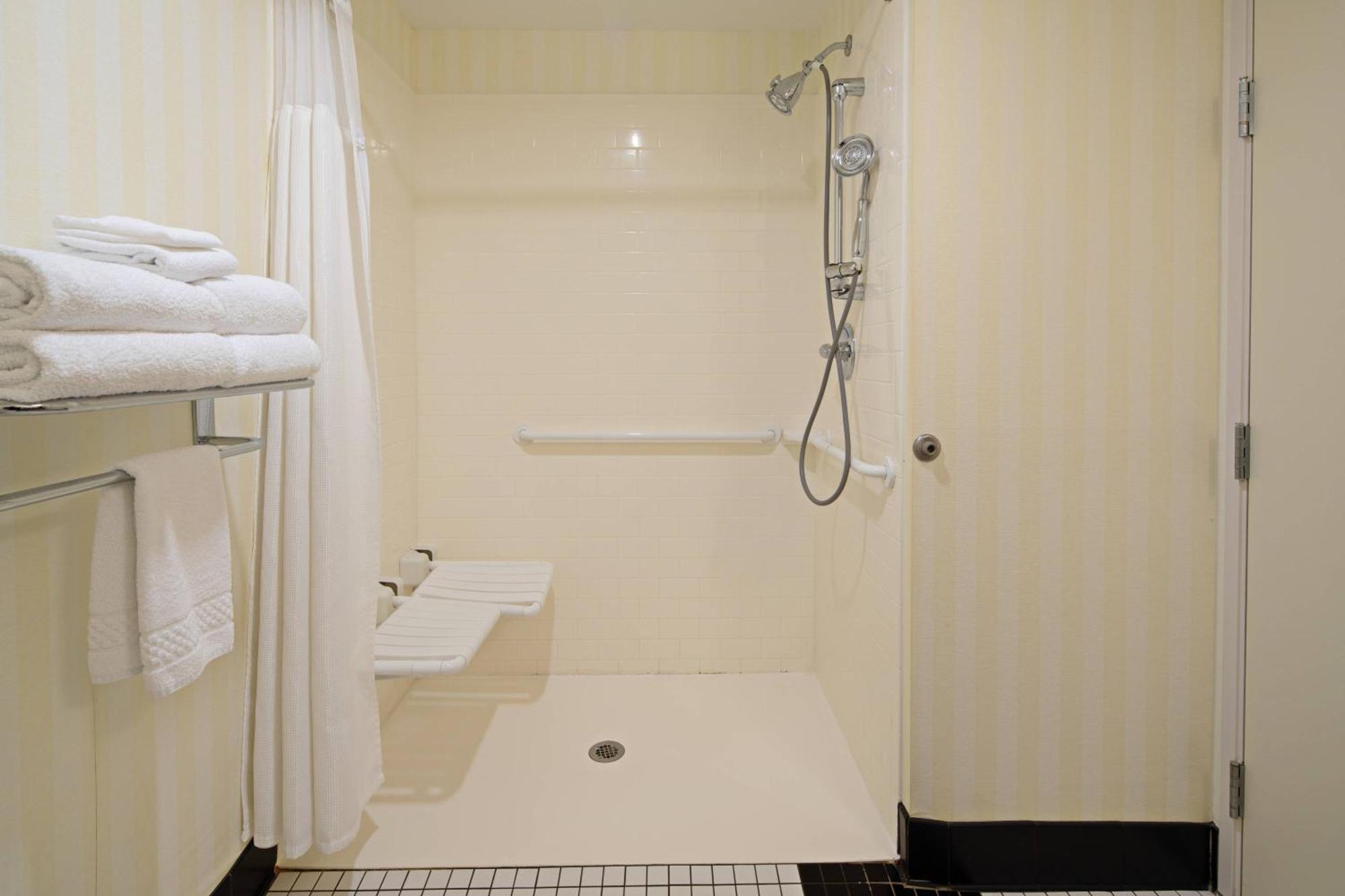 Fairfield Inn & Suites Seattle Bremerton Esterno foto
